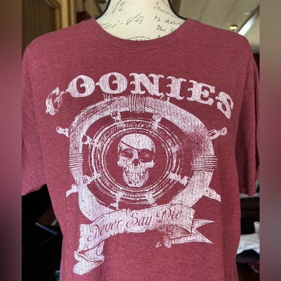 Men’s or women’s the Goonies old school short sleeve tee shirt. - Picture 11 of 15